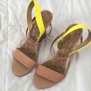 Nude shoe with neon strap